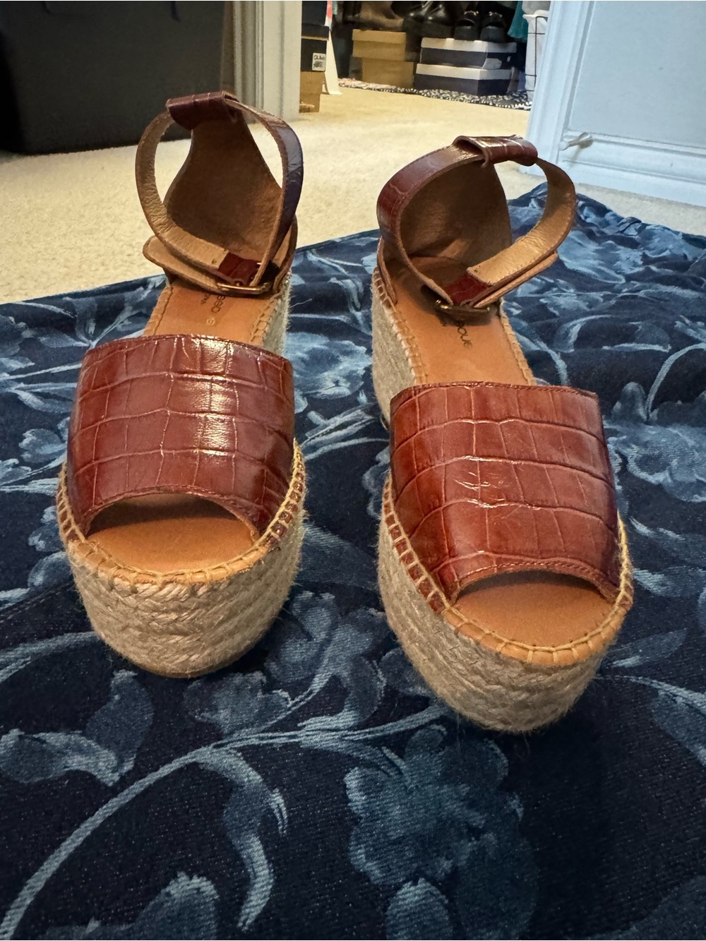 Andre Assous Brown Croc-Embossed Espadrille Wedge Sandals Made in Spain